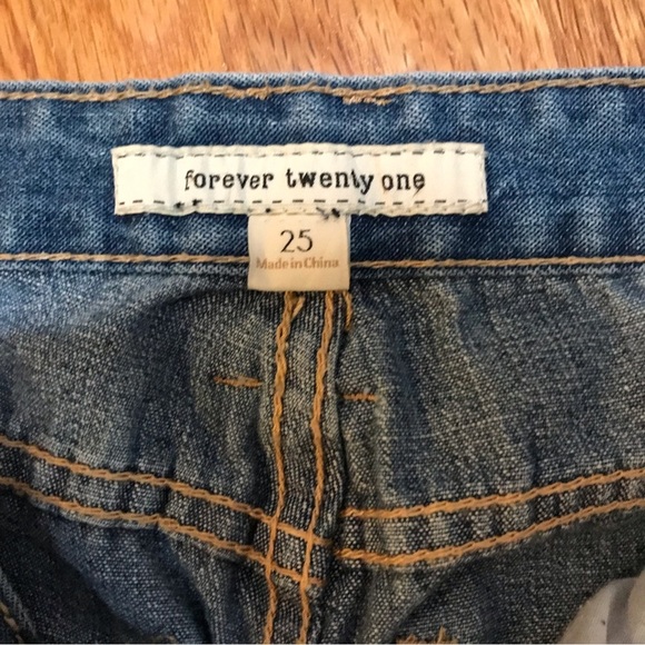 ▪️forever twenty one Distressed Jeans - Picture 5 of 8